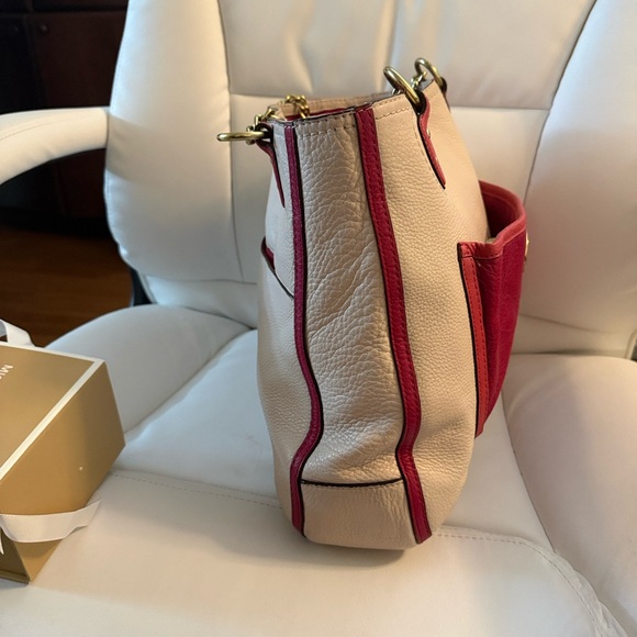 Y2K Coach Multicolored Pebbled Leather. Stylish Two-Tone Leather bag with chains - Picture 10 of 16